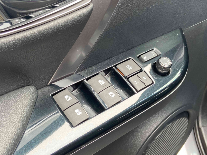 toyota hilux sw4 2.8 d-4d turbo diesel srx 4x4 automatico 4p 20219