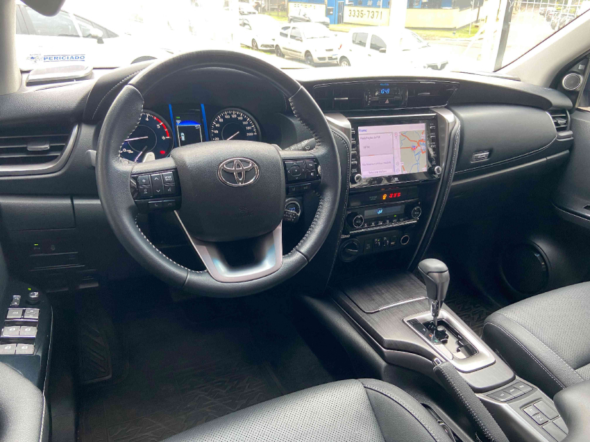 toyota hilux sw4 2.8 d-4d turbo diesel srx 4x4 automatico 4p 202110