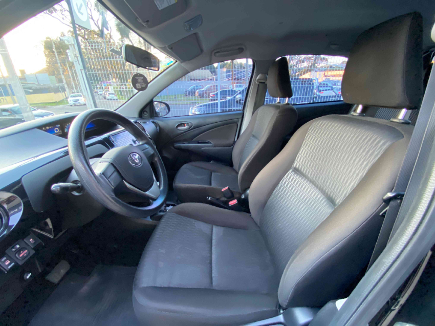 toyota etios 1.3 x 16v flex 4p automatico 202011