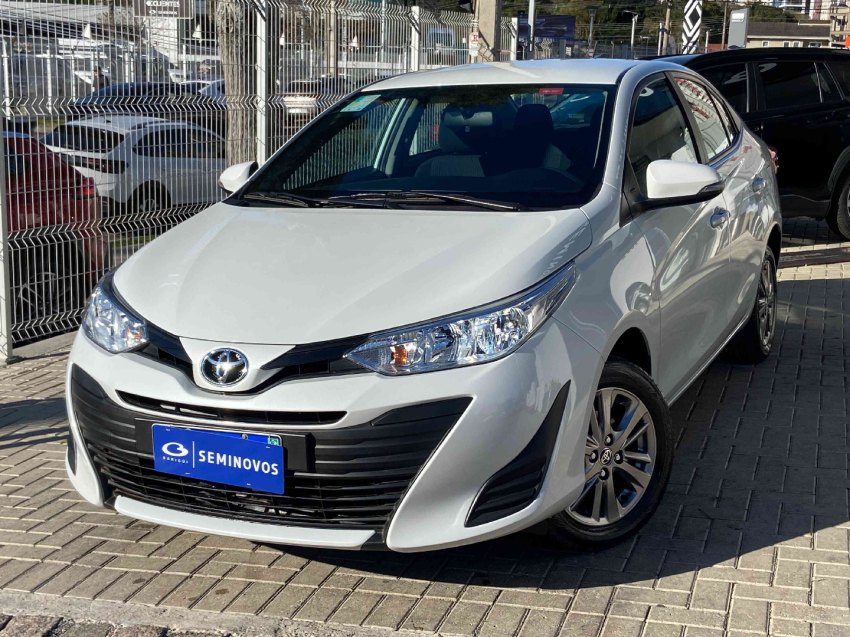 toyota yaris 1.5 16v flex xl plus connect multidrive 4p automatico 20220