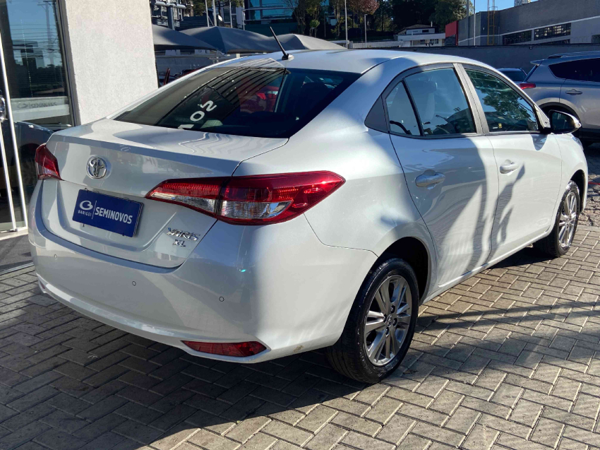 toyota yaris 1.5 16v flex xl plus connect multidrive 4p automatico 20224