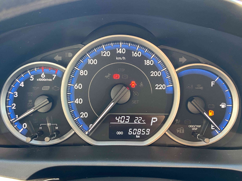 toyota yaris 1.5 16v flex xl plus connect multidrive 4p automatico 202216