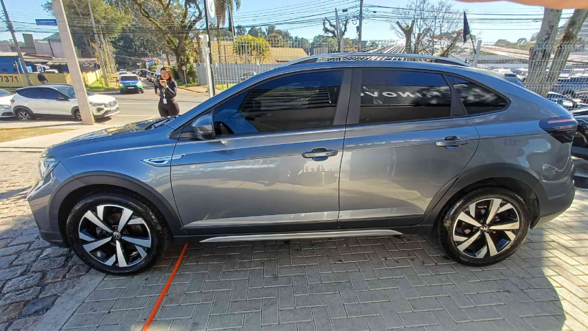 volkswagen nivus 1.0 200 tsi total flex highline automatico 4p 20247