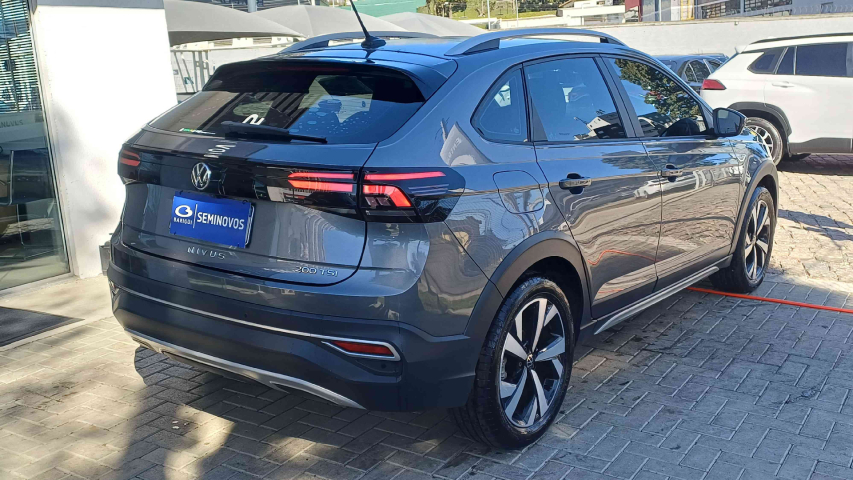 volkswagen nivus 1.0 200 tsi total flex highline automatico 4p 20244