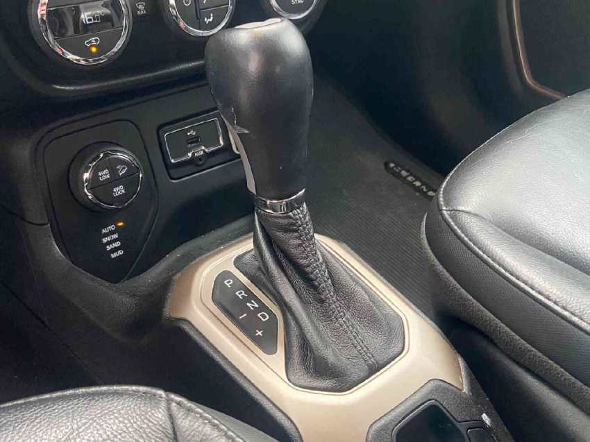 jeep renegade 2.0 16v turbo diesel longitude 4p 4x4 automatico 201812