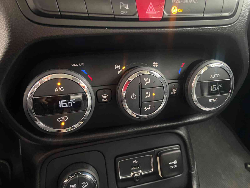 jeep renegade 2.0 16v turbo diesel longitude 4p 4x4 automatico 201814
