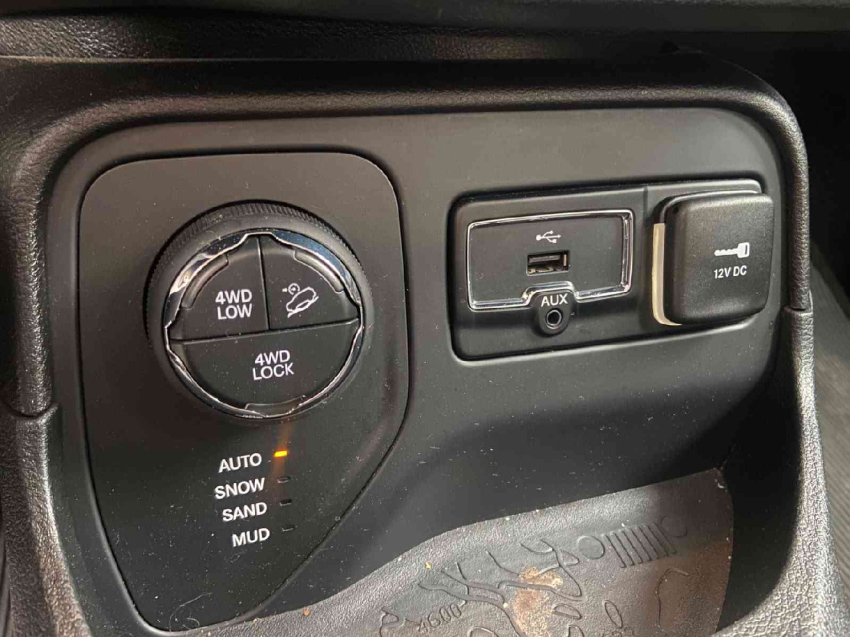 jeep renegade 2.0 16v turbo diesel longitude 4p 4x4 automatico 201813