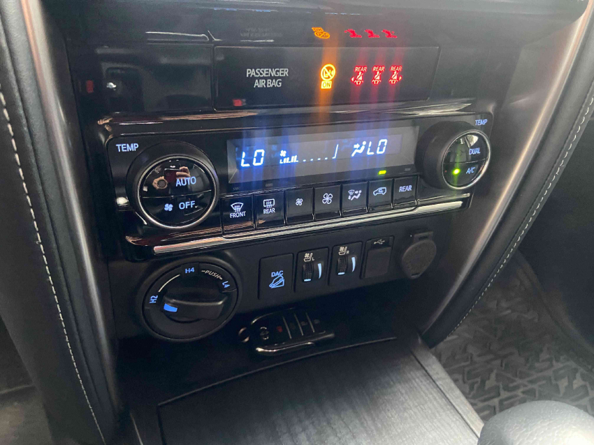 toyota hilux sw4 2.8 d-4d turbo diesel srx 4x4 automatico 4p 202413