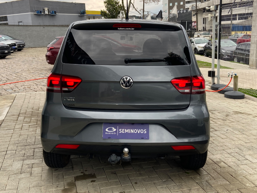 volkswagen fox 1.6 msi total flex connect 4p manual 20185