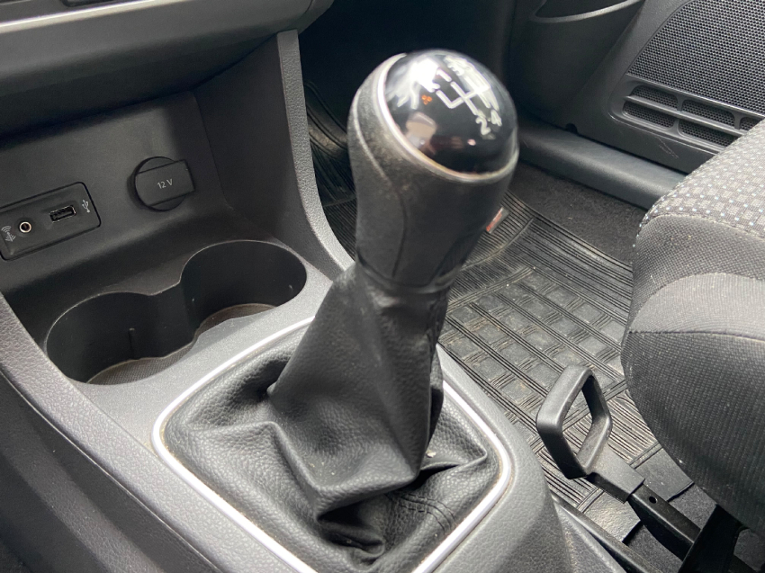 volkswagen fox 1.6 msi total flex connect 4p manual 201811