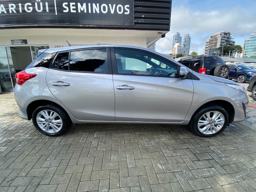 toyota yaris 1.3 16v flex xl manual 4p 20193