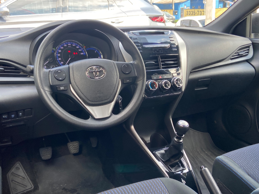 toyota yaris 1.3 16v flex xl manual 4p 201911