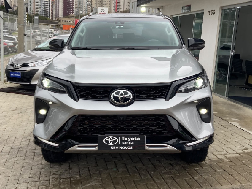 toyota hilux sw4 2.8 d-4d turbo diesel srx platinum 4x4 automatico 4p 20241