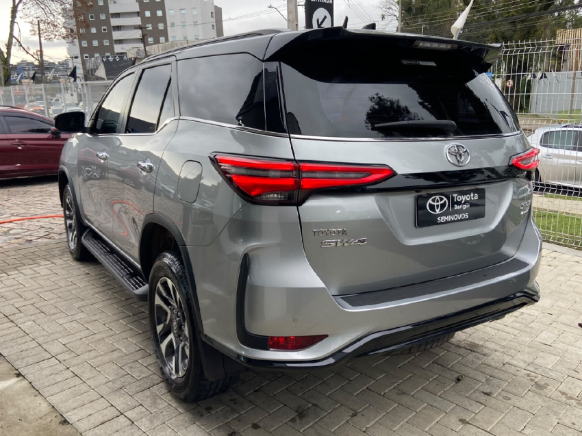 toyota hilux sw4 2.8 d-4d turbo diesel srx platinum 4x4 automatico 4p 20247