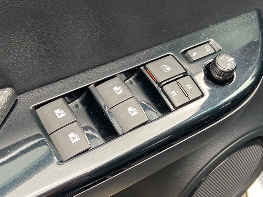 toyota hilux 2.7 vvt-i flex cd srv 4x2 automatico 4p 202111