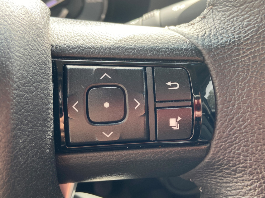 toyota hilux 2.7 vvt-i flex cd srv 4x2 automatico 4p 202116