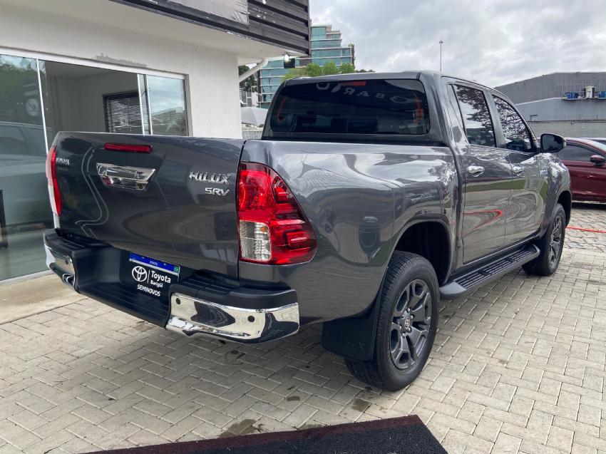 toyota hilux 2.7 vvt-i flex cd srv 4x2 automatico 4p 20214