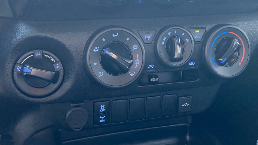 toyota hilux 2.8 d-4d turbo diesel cd power pack 4x4 automatica 4p automatico 202514