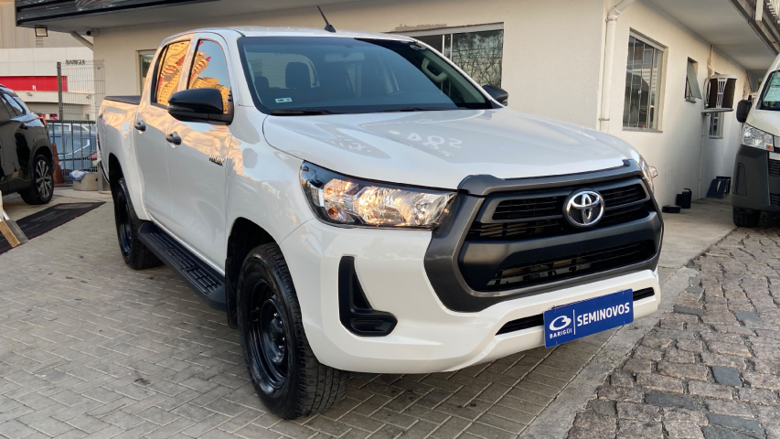 toyota hilux 2.8 d-4d turbo diesel cd power pack 4x4 automatica 4p automatico 20252