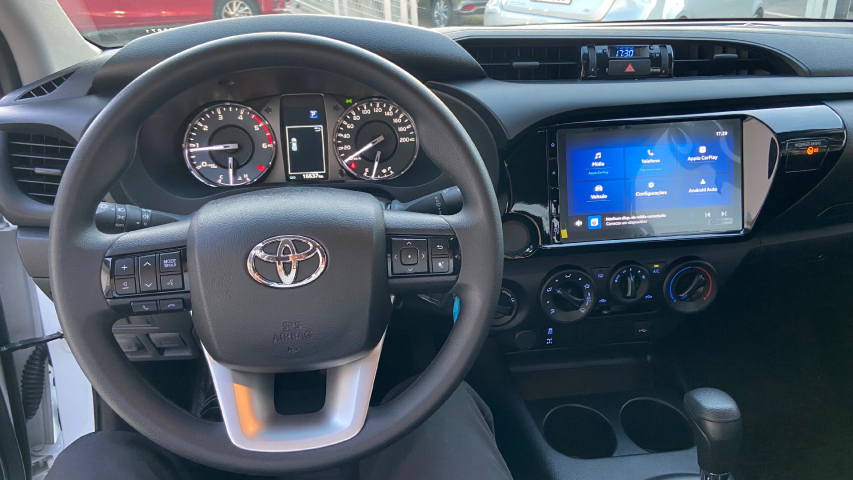 toyota hilux 2.8 d-4d turbo diesel cd power pack 4x4 automatica 4p automatico 202511