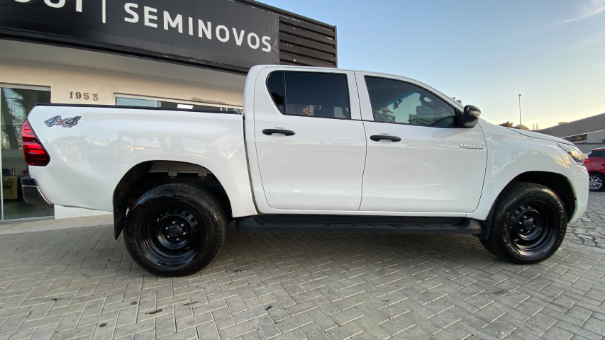 toyota hilux 2.8 d-4d turbo diesel cd power pack 4x4 automatica 4p automatico 20253