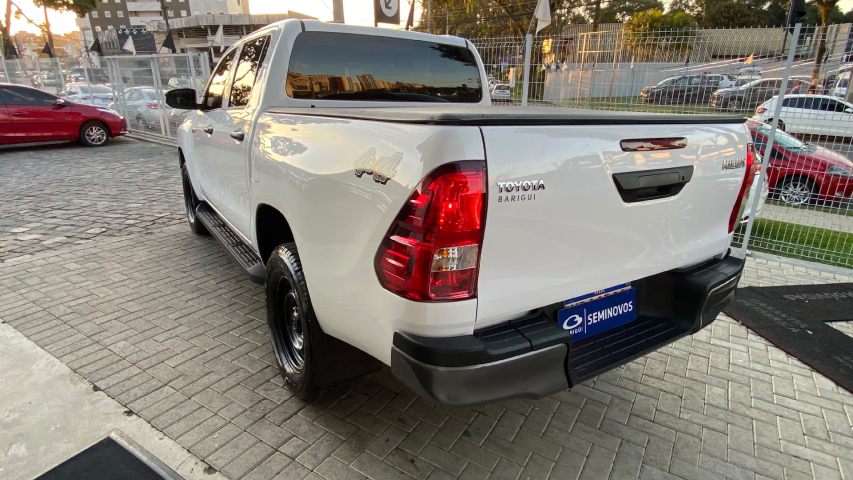 toyota hilux 2.8 d-4d turbo diesel cd power pack 4x4 automatica 4p automatico 20256