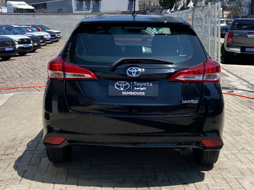 toyota yaris 1.5 16v flex xl multidrive 4p automatico 20255