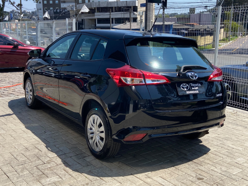toyota yaris 1.5 16v flex xl multidrive 4p automatico 20256