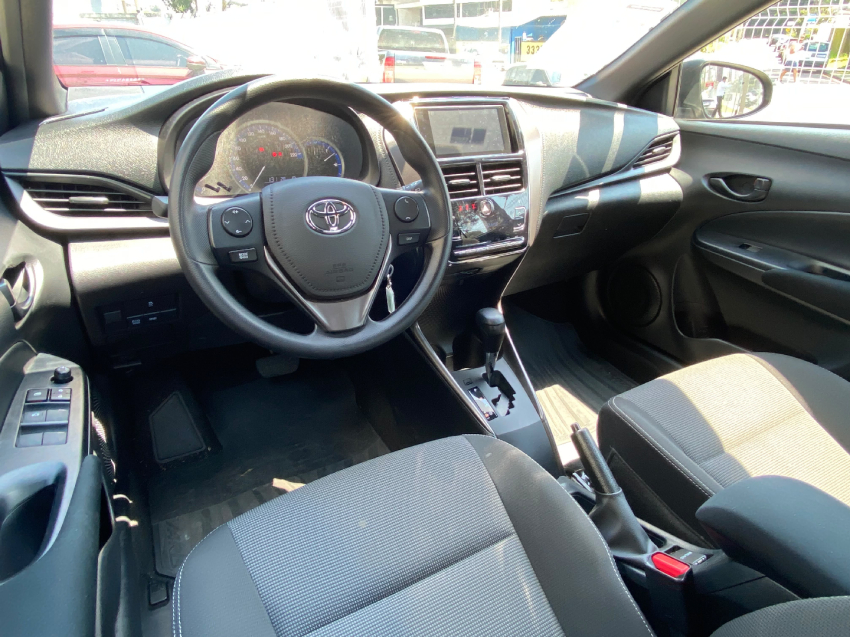 toyota yaris 1.5 16v flex xl multidrive 4p automatico 202510