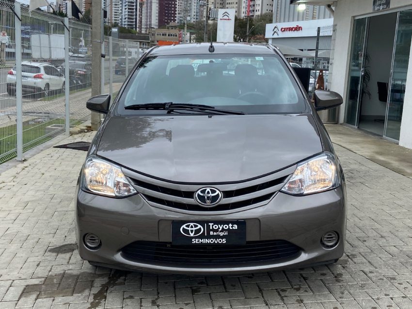 toyota etios 1.5 x sedan 16v flex 4p manual 20171
