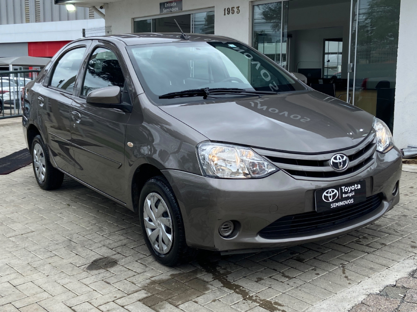 toyota etios 1.5 x sedan 16v flex 4p manual 20172