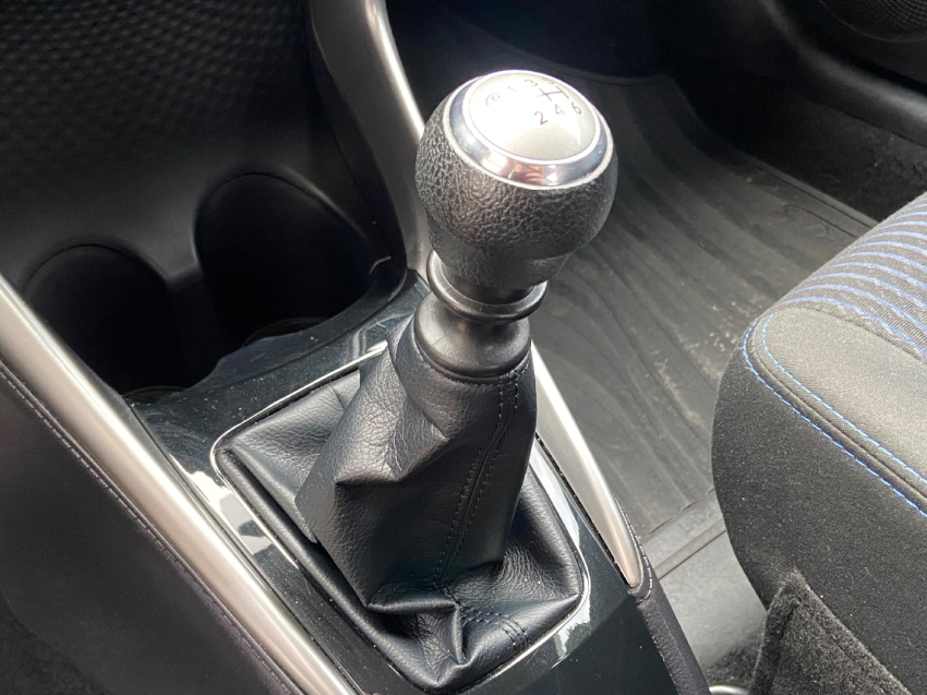 toyota yaris 1.5 16v flex sedan xl manual 4p 201911