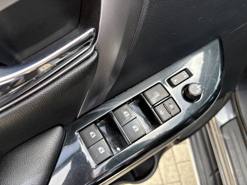 toyota hilux sw4 2.8 d-4d turbo diesel srx 4x4 automatico 4p 202213