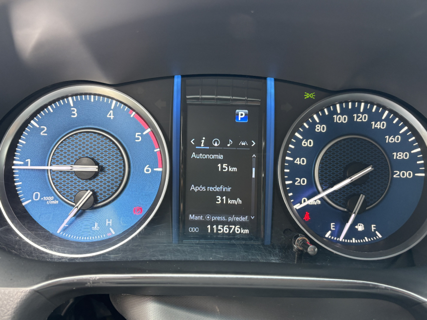 toyota hilux sw4 2.8 d-4d turbo diesel srx 4x4 automatico 4p 202214