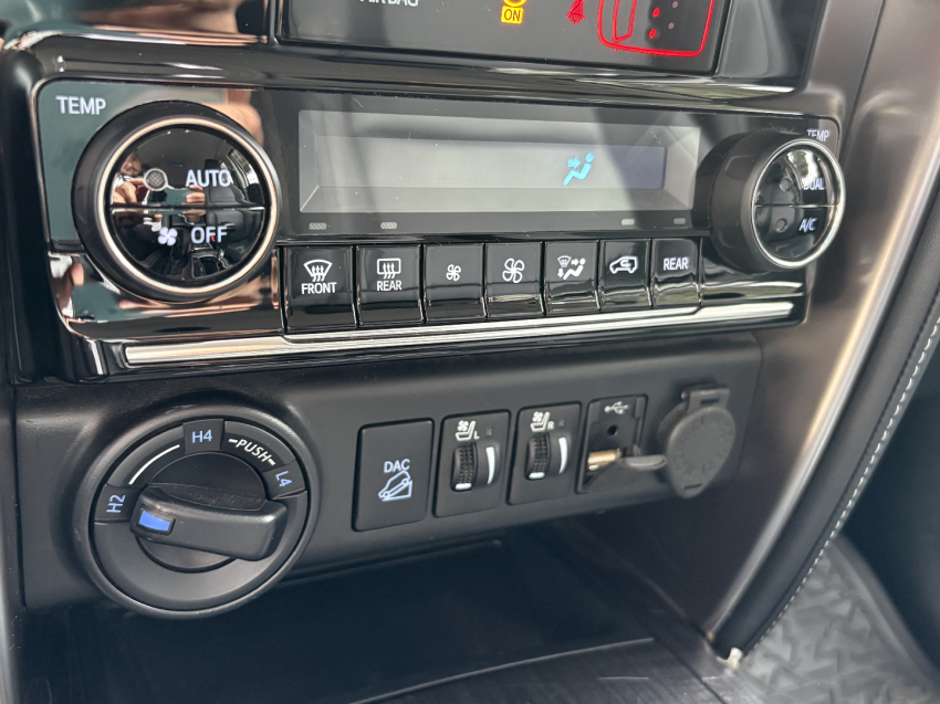 toyota hilux sw4 2.8 d-4d turbo diesel srx 4x4 automatico 4p 202217
