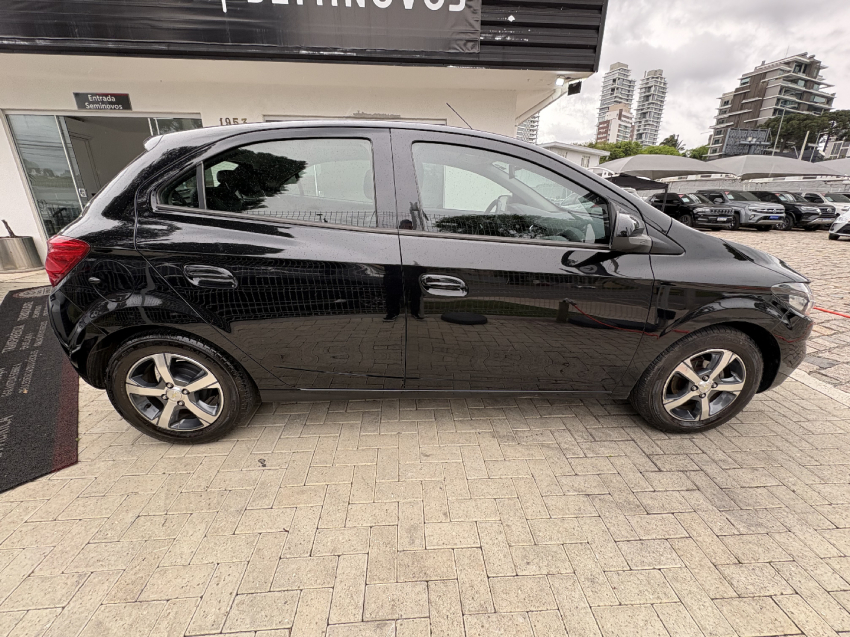 chevrolet onix 1.4 mpfi ltz 8v flex 4p manual 20193