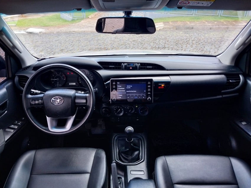 toyota hilux 2.8 d-4d turbo diesel cd power pack 4x4 manual 4p 20239