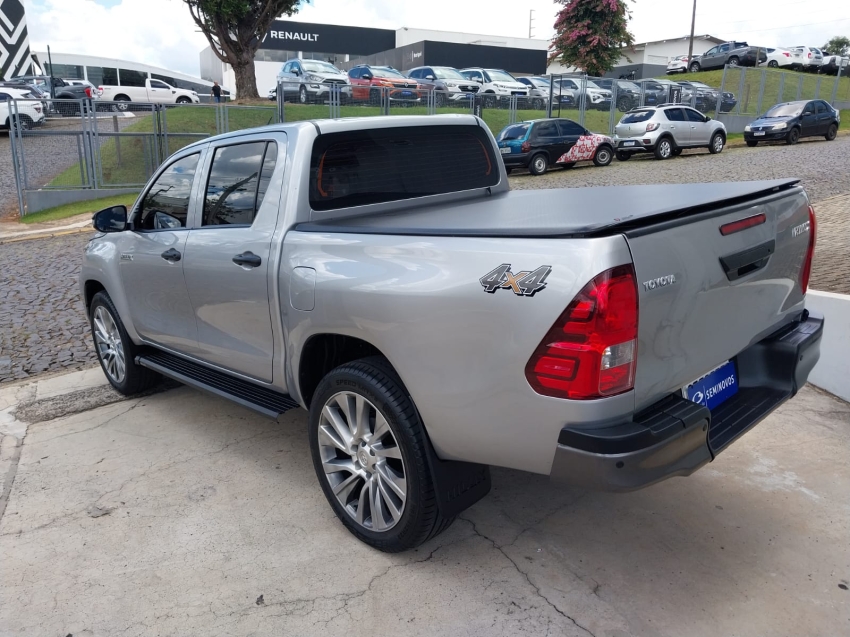 toyota hilux 2.8 d-4d turbo diesel cd power pack 4x4 manual 4p 20235