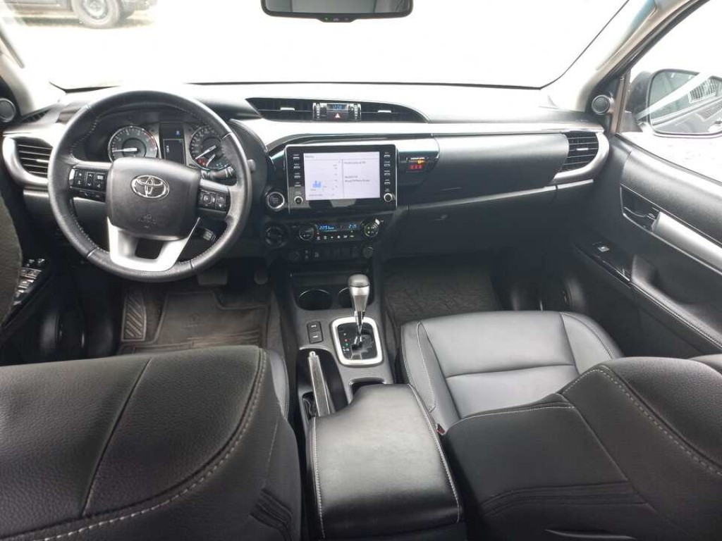 toyota hilux 2.8 d-4d turbo diesel cd srv 4x4 automatico 4p 2022