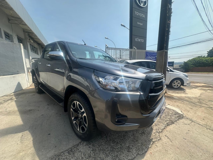 toyota hilux 2.8 d-4d turbo diesel cd srv 4x4 automatico 4p 2022
