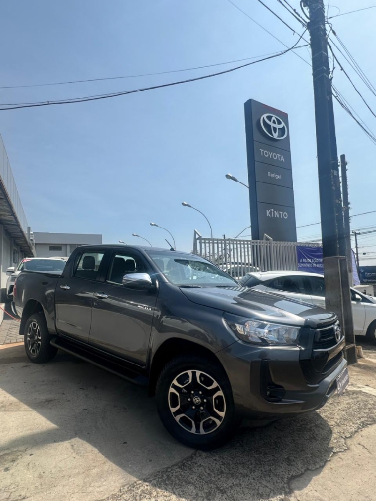 toyota hilux 2.8 d-4d turbo diesel cd srv 4x4 automatico 4p 2022