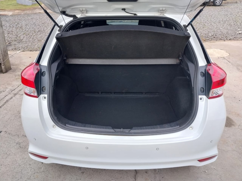 toyota yaris 1.3 16v flex xl plus tech multidrive 4p automatico 20198