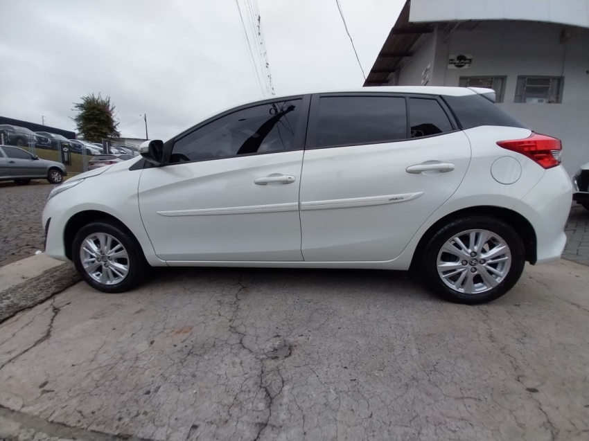 toyota yaris 1.3 16v flex xl plus tech multidrive 4p automatico 20193