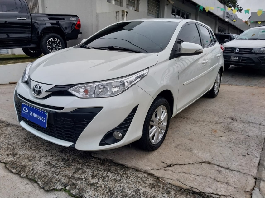 toyota yaris 1.3 16v flex xl plus tech multidrive 4p automatico 20192
