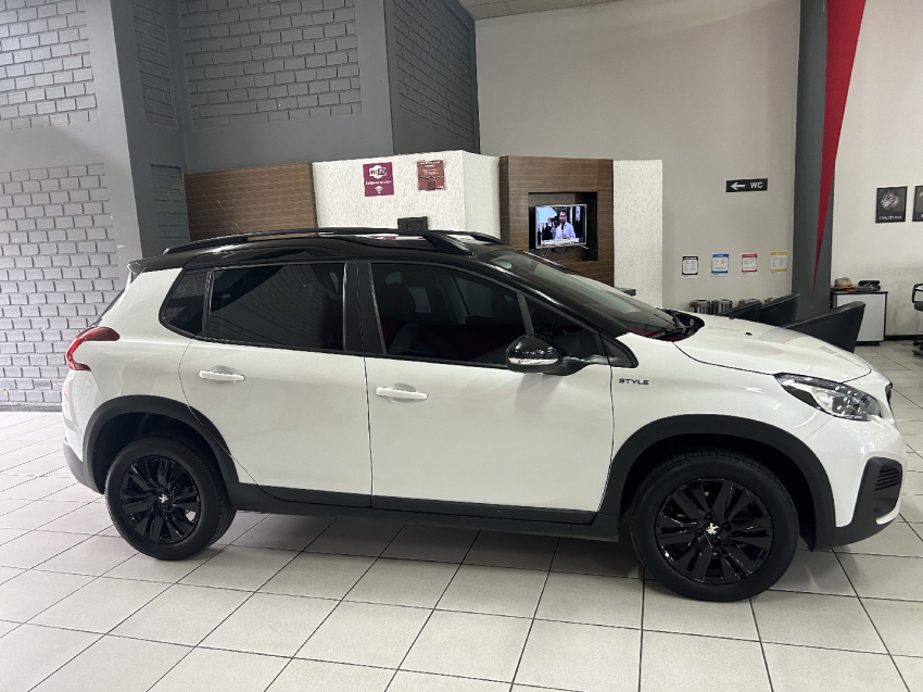 peugeot 2008 1.6 16v flex style 4p automatico 2023
