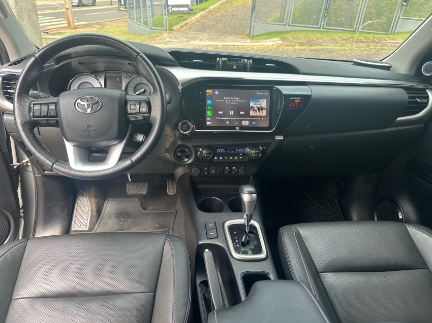 toyota hilux 2.8 d-4d turbo diesel cd srx 4x4 automatico 2024