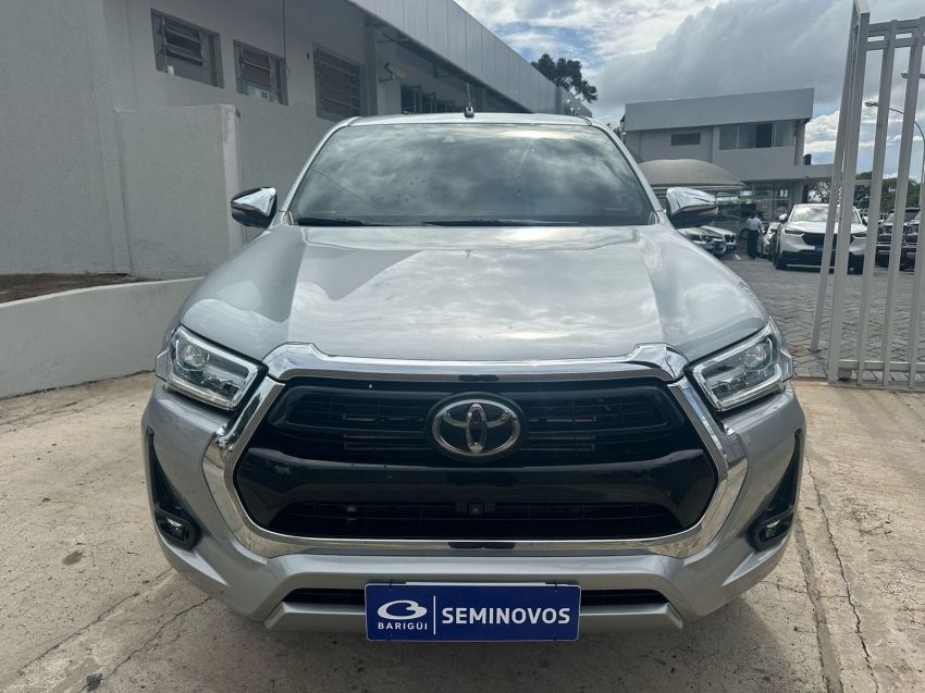 toyota hilux 2.8 d-4d turbo diesel cd srx 4x4 automatico 2024