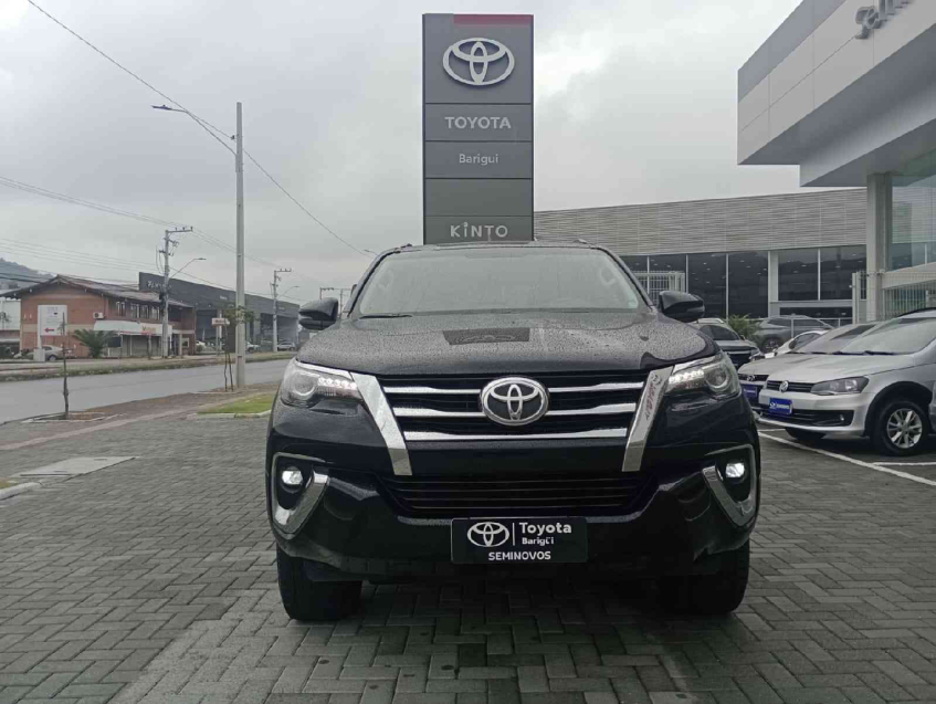 toyota hilux sw4 2.8 srx 4x4 7 lugares 16v turbo intercooler diesel 4p automatico 2020
