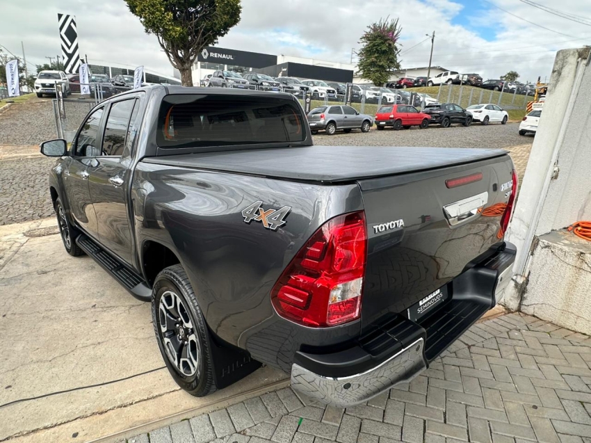 toyota hilux 2.7 vvt-i flex cd srv 4x4 automatico 4p 20215