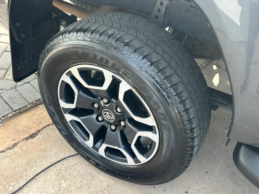 toyota hilux 2.7 vvt-i flex cd srv 4x4 automatico 4p 202115